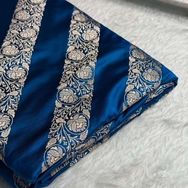 NeelFiroza Royale – Banarasi Floral Cross Patter Mashru Silk Saree